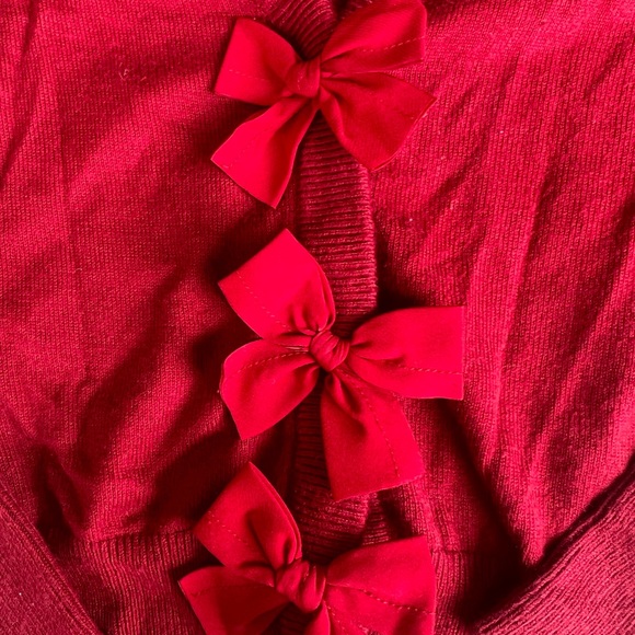 abercrombie red top - Picture 3 of 3